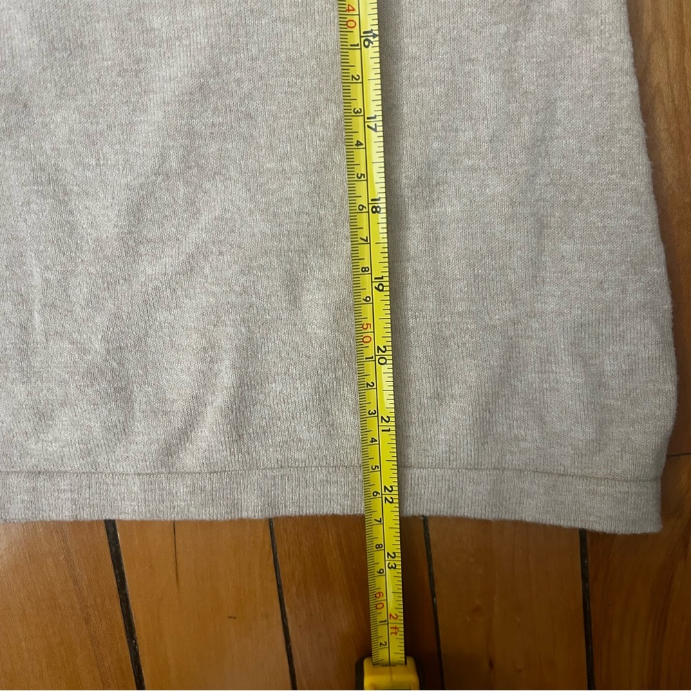 J McLaughlin Jamey Sweater XS Oatmeal Crewneck Button Trim Raglan Coastal Preppy - Picture 6 of 8